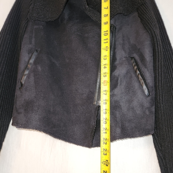 Kendall & Kylie Chic Black Jacket with Zipper. Faux Suede Body, Knit Arms - Picture 9 of 11